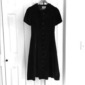Black vintage velvet dress size 4-6